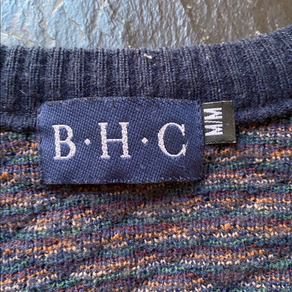 BHC sweaters for men Size M, unisex, Perfect for women for fall look - Picture 10 of 11